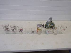 lot 19 image: Beer Glasses