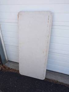 lot 28 image: Folding Table
