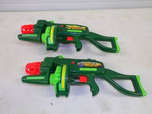 lot 33 image: Pair of Nerf Guns