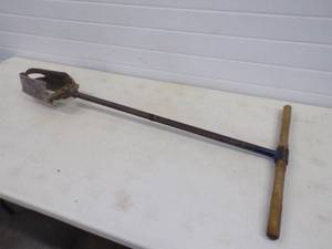 lot 37 image: Vintage Post Hole Digger