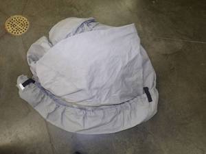 lot 45 image: Boat Cover