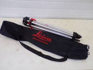 lot 62 image: Laser Level Tripod