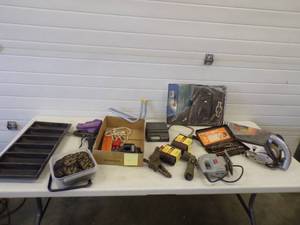 lot 125 image: Hardware and Tools Lot
