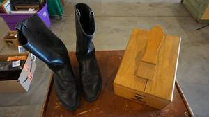 Vintage Wood Griffin Shoeshine Box  Mason Western Vibram Black Cowboy Boots