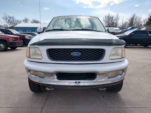 lot 5 image: 1997 Ford F150
