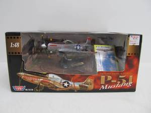 lot 58 image: Motor Max P-51 Mustang