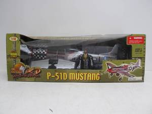 lot 7 image: Large Ultimate Soldier Extreme Detail P-51D Mustang