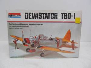 lot 25 image: Vintage Monogram Devastator TBD-I Torpedo Bomber Model Kit