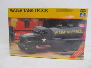 lot 52 image: Vintage Testors US Army Water Tanker Truck