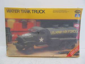 lot 53 image: Vintage Testors US Army Water Tanker Truck