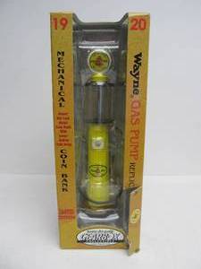 lot 95 image: New In Box Gearbox PENNZOIL Limited Edition Wayne 1920 Gas Pump Coin Bank