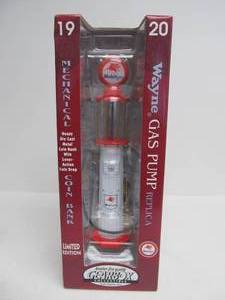 lot 100 image: New In Box Gearbox MOBILGAS Limited Edition Wayne 1920 Gas Pump Coin Bank