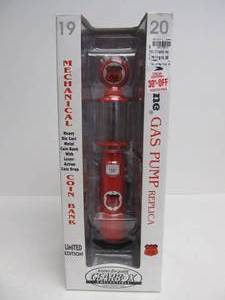 lot 101 image: New In Box Gearbox PHILLIPS 66 Limited Edition Wayne 1920 Gas Pump Coin Bank