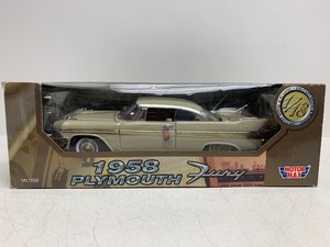 lot 117 image: Motor Max Diecast Metal 1958 Plymouth Fury