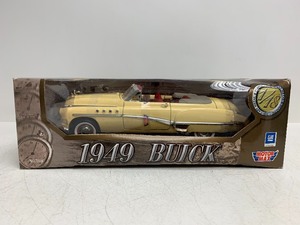 lot 115 image: Motor Max Diecast Metal 1949 Buick Convertible