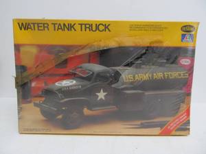 lot 123 image: Vintage Testors US Army Water Tanker Truck
