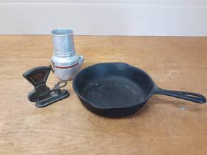 Small Toledo Scale and  Cast Iron Pan