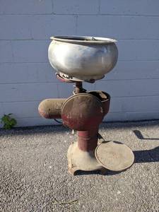McCormick-DeeringIH Cream Separator