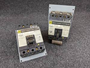 (2) Square D 100A Circuit Breakers