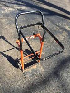 lot 100 image: 4 Wheel Wonder Garden Dolly