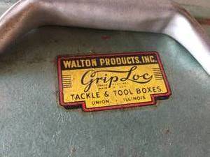 lot 121 image: Vintage Walton Grip-Loc Tackle Box w Vintage Tackle