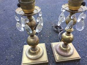 lot 139 image: 2 Ornate Vintage Brass Table Lamps
