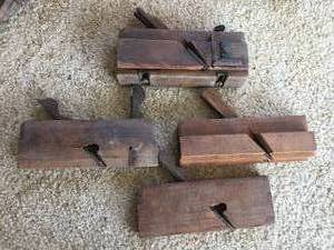 lot 144 image: Vintage Wooden Planers in a wooden Crate