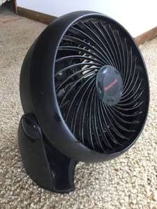 lot 155 image: Honeywell 3 Speed Desk Fan