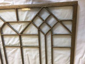 lot 210 image: Ornate Lead Glass Decorative Item