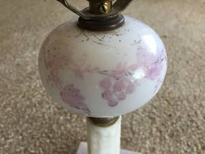 lot 267 image: Vintage Glass and Marble Table Lamp