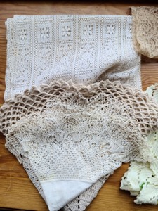 lot 56 image: Vintage Lace Linens