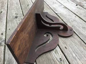lot 356 image: Vintage Hand Made Wall Shelf