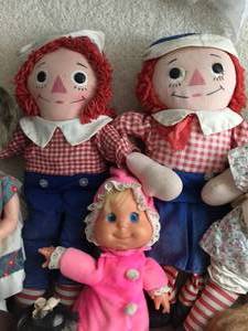 lot 361 image: Vintage Dolls