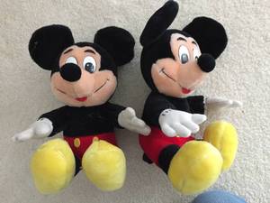 lot 362 image: StuffedPlush Toys