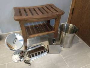 Collection of Bathroom Dcor