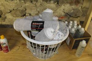 Lot of (8 Packs) Auto Cloths Edgeless Microfiber 14Lx14W (in basket)