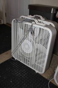 Lot of (2) Aerospeed Box Fan 20