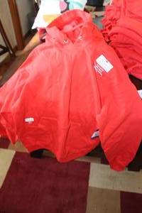 Lot of (4) Fruit of the Loom Hooded Sweatshirts Media Pocket Large Red