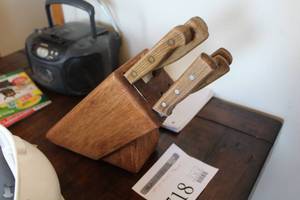 Wood Knife Block with Knives 6-piece