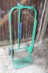 2-wheel Hand Truck 24Lx22Wx47H