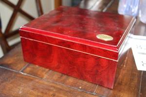 Thompson 1915 Humidor  10-14Lx9Wx 4-12H