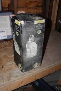 Hampton Bay Decorative Lantern with Seedy Glass Outdoor Coach Light 7Wx15H (in box)