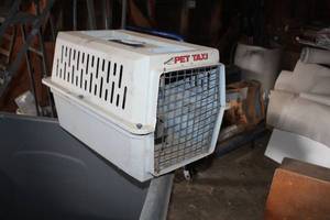 Pet Taxi Pet Carrier 24Lx16Wx15H