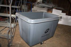 Commercial Plastic Dump Cart 44Lx31Wx32H