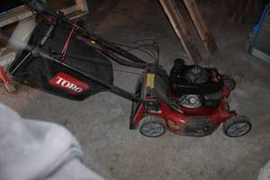 Toro Super Bagger Push Lawn Mower with Honda GVC160 Engine 20197