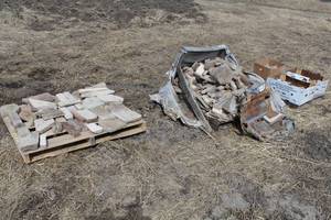 Stone Veneer (on 3 pallets)