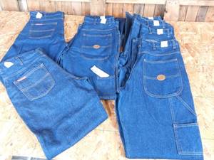 7 Pair Of Men & 1 Pair Of Women Heavy-Duty G&K Jeans Size 34s