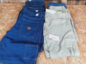 7 Pair Of Men Heavy-Duty Jeans Size 42X30