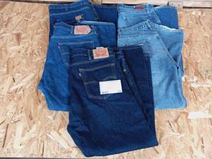 5 Pair of Fashion Vintage Jeans (Sizes 34 to 42)