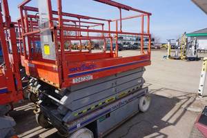 lot 3 image: Sky Jack Model SJIII 4626 Scissors Lift
